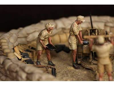 DAK Crew For 2 cm Flak 38 5 Figures - image 9