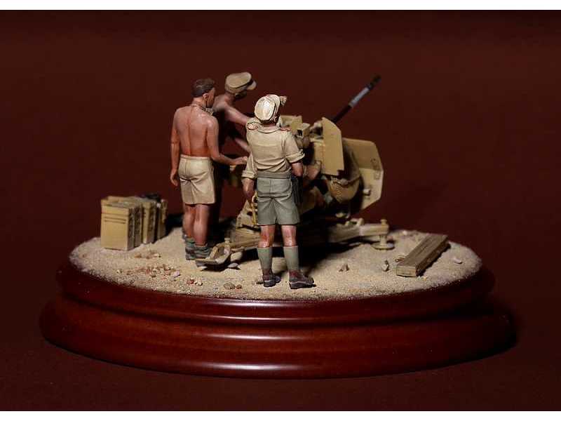 DAK Crew For 2 cm Flak 38. 4 Figures - image 1