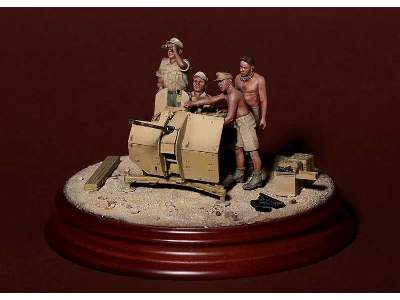 SOGA Miniatures 1/35 DAK Crew for 2cm Flak 38 4 figures 