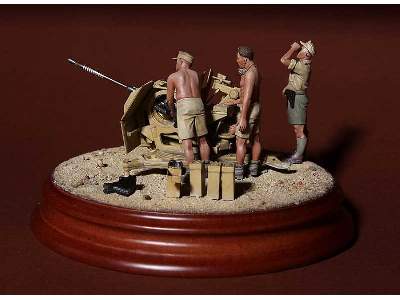 DAK Crew For 2 cm Flak 38. 4 Figures - image 12