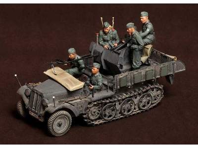 Crew For Sd.Kfz.10/4 Fur 2cm Flak 30 (For Dragon 6739) 6 Figures - image 13