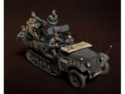 Crew For Sd.Kfz.10/4 Fur 2cm Flak 30 (For Dragon 6739) 6 Figures - image 15