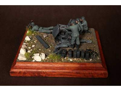 Crew For 2 cm Flak 38. 4 Figures - image 5