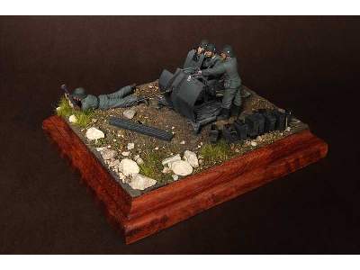 Crew For 2 cm Flak 38. 4 Figures - image 6