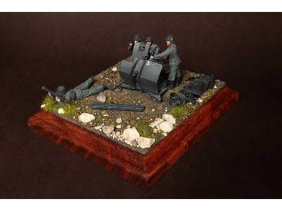 Crew For 2 cm Flak 38. 4 Figures - image 7