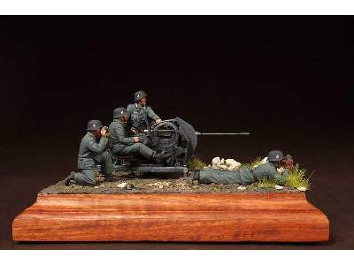 Crew For 2 cm Flak 38. 4 Figures - image 14