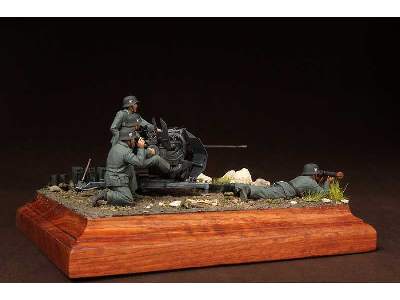 Crew For 2 cm Flak 38. 4 Figures - image 16