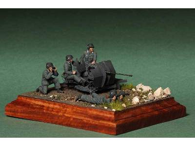 Crew For 2 cm Flak 38. 4 Figures - image 27