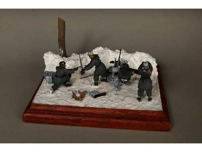 WSS Crew For 2 cm Flak 38. 4 Figures - image 12