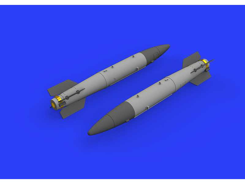 B43-1 Nuclear Weapon w/  SC43-4/ -7 tail assembly 1/72 - image 1