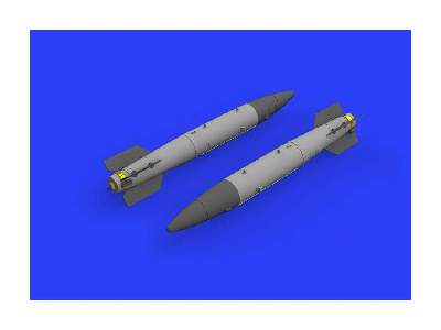 B43-1 Nuclear Weapon w/  SC43-4/ -7 tail assembly 1/72 - image 4
