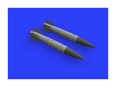 B43-1 Nuclear Weapon w/  SC43-4/ -7 tail assembly 1/72 - image 7