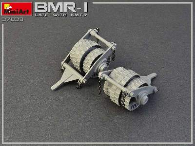 BMR-1 Late Mod. With KMT-7 - image 85