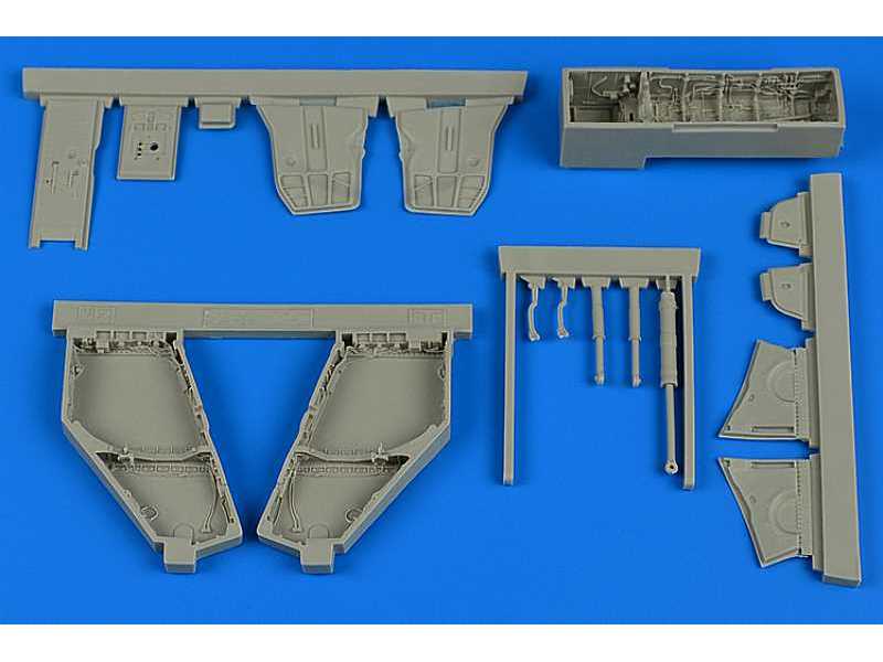 F-4J/S Phantom II wheel bay - Zoukei Mura - image 1