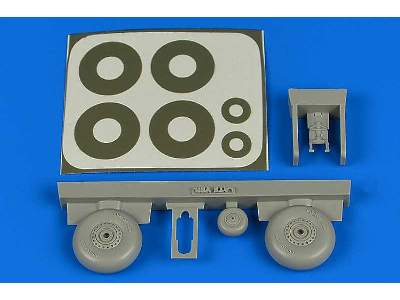 Wellington wheels & paint masks (late) - Airfix - image 1