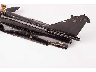 Rafale C w/ khaki seatbelts 1/48 - Revell - image 12