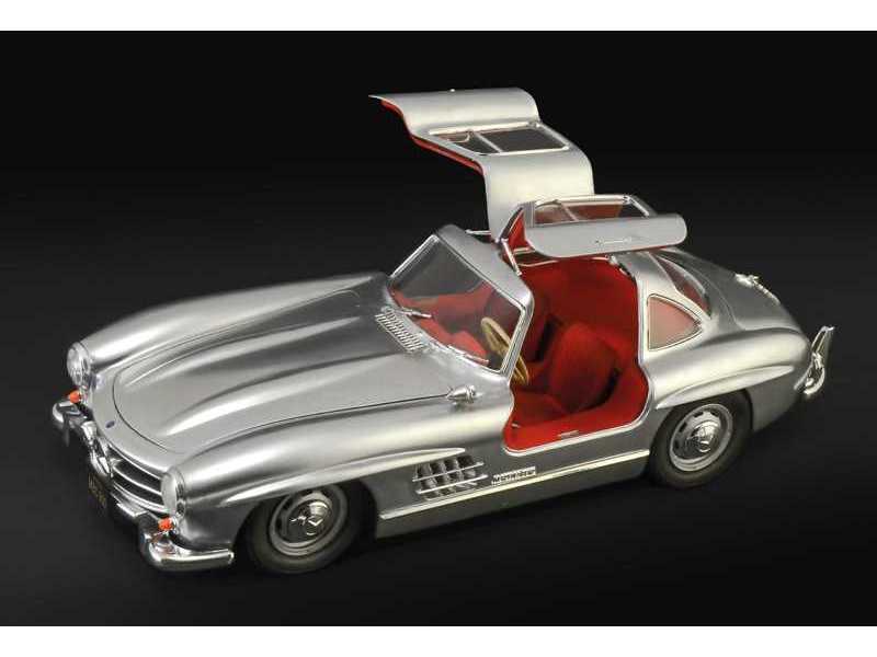 Mercedes-Benz 300 Sl Gullwing - image 1