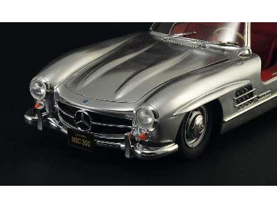 Mercedes-Benz 300 Sl Gullwing - image 5