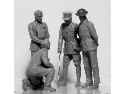 WWI British Tank Crew - 4 figures - image 2