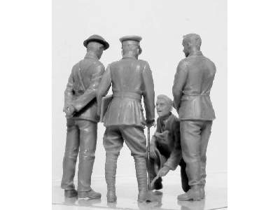 WWI British Tank Crew - 4 figures - image 7
