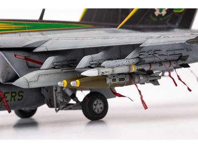 Superbug 1/48 - image 12