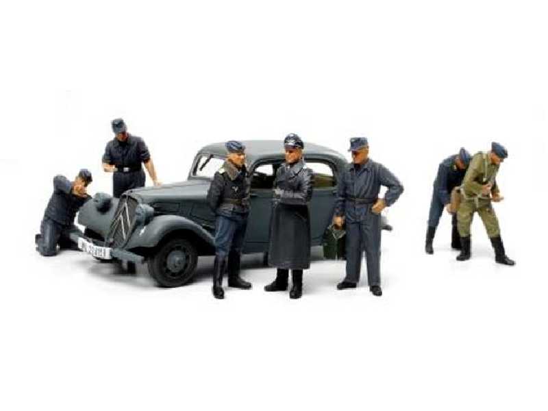 Citroen Traction 11CV w/Luftwaffe Crew - image 1