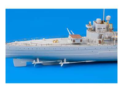 HMS Exeter railings 1/350 - Trumpeter - image 7