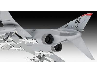 F-4E Phantom - image 4