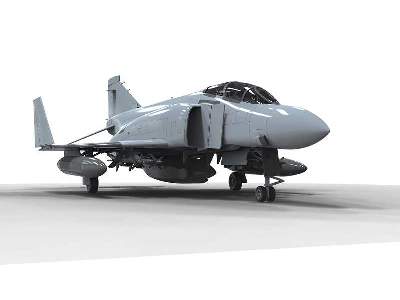 McDonnell Douglas FGR2 Phantom - image 5