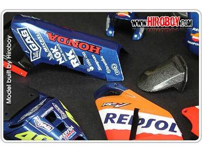 1035 Repsol Honda Rc211v 2002 Set - image 2