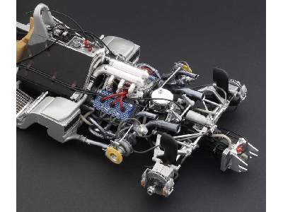 Renault RE 20 Turbo - image 13