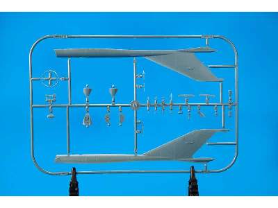 MiG-21bis 1/48 - image 17