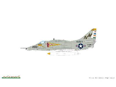 A-4F 1/144 - image 2