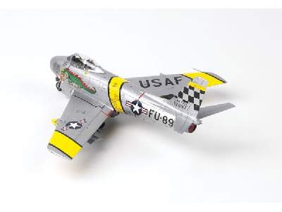 F-86F Sabre The Huff - image 7