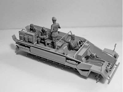 German Command Vehicle Crew (1939-1942) - 4 figures - image 4