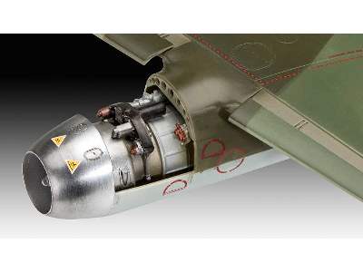 Me262 A-1 Jetfighter - image 3