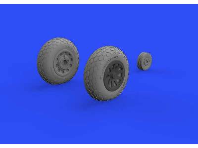 P-51D wheels oval tread 1/48 - Eduard - image 1