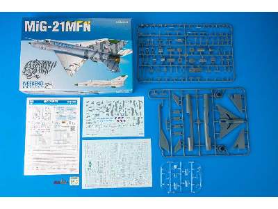 MiG-21MFN 1/72 - image 2