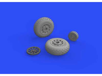 P-51D wheels block tread 1/48 - Eduard - image 2