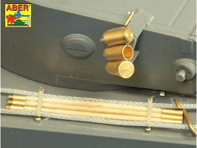 Barrel cleaning rods with brackets for Tiger I very early model  - image 10