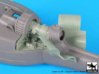 Uh-1 C Engine For Hobby Boss - image 1