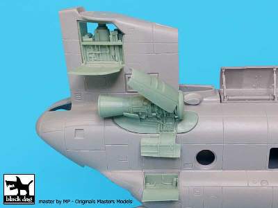 Ch -47 Chinook Engine For Italeri - image 1