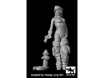 Firewoman  N°1 - image 1