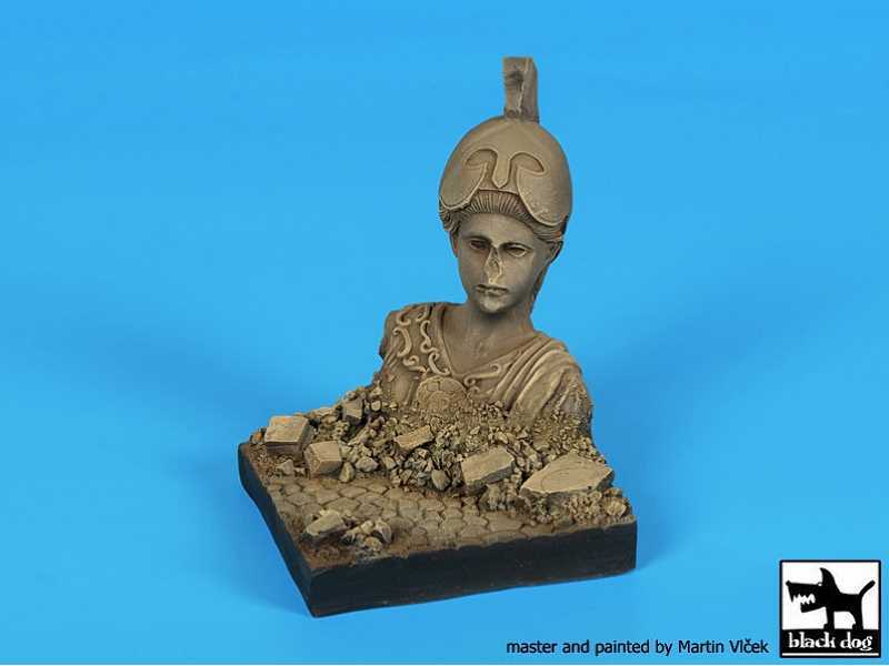 Destroyed Statue Base (60x60mm) - image 1