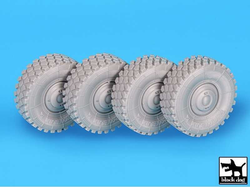 Dingo Wheels Accessories Set - image 1