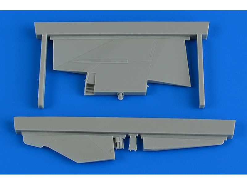 MiG-23MF/MLD correct tail fin - Trumpeter - image 1 MiG-23MF/MLD correct tail fin - Trumpeter - image 1