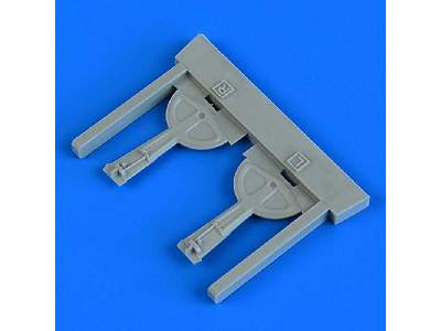 Bf 109G-6 undercarriage covers - Tamiya - image 1