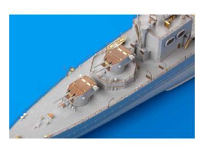 HMS Cornwall 1/350 - Trumpeter - image 10