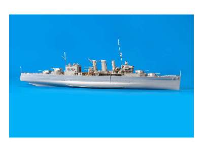HMS Cornwall 1/350 - Trumpeter - image 16