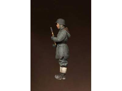 WSS  Anti-tank Gunner - image 3